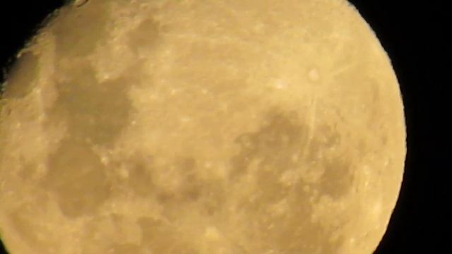 Lua Cheia Sony DSC -H400