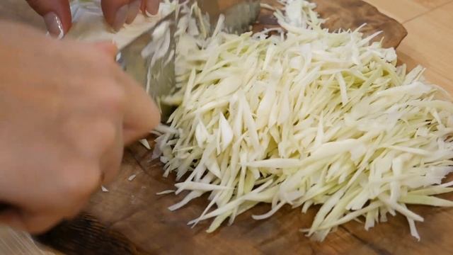 Классический красный борщ со свиной рулькой. Простой домашний рецепт. смотреть онлайн