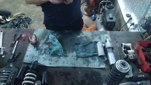 Ремонт амортизатора авантис DRZ400?