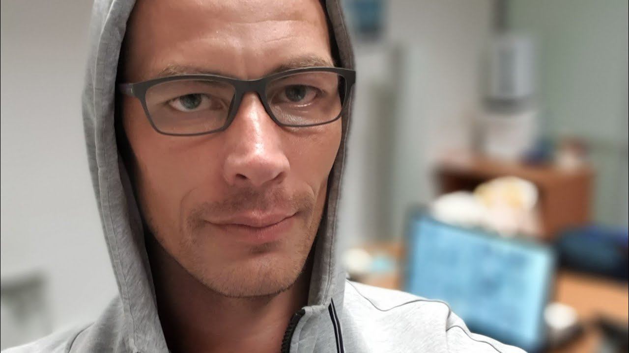 ОЧКАРИК - мой новый образ. Старость подкралась незаметно. смотреть онлайн