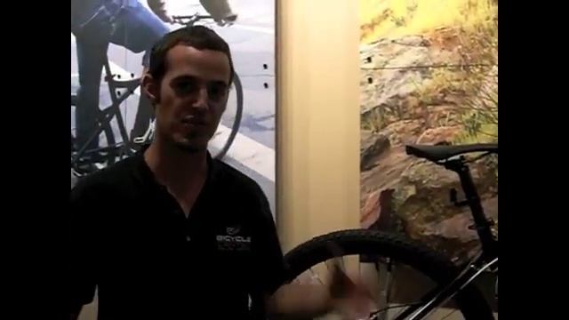 Specialized Rockhopper and Rockhopper 29er Mountain Bikes смотреть онлайн