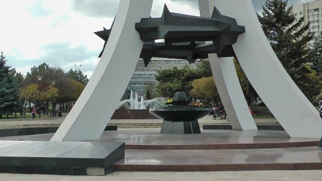 Panasonic HDC-SD800 - 16 апреля 2012г., Кишинев, парк афганцев смотреть онлайн