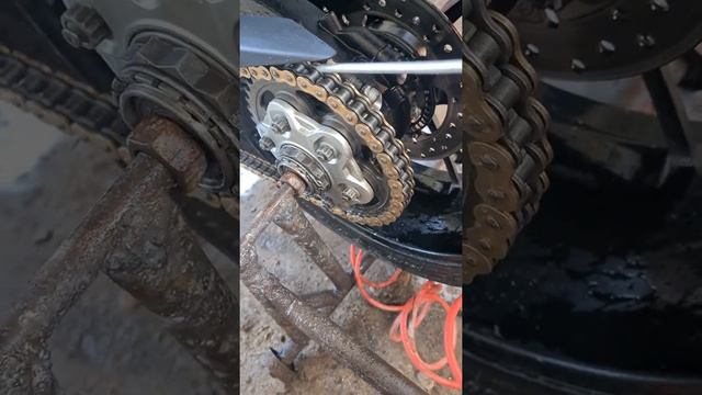 смазка и очистка цепи мотоцикла. цепь 530 did смотреть онлайн