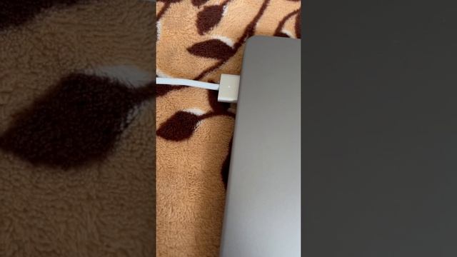 2021款 MacBook Pro 16 寸(A2485)充电问题? смотреть онлайн
