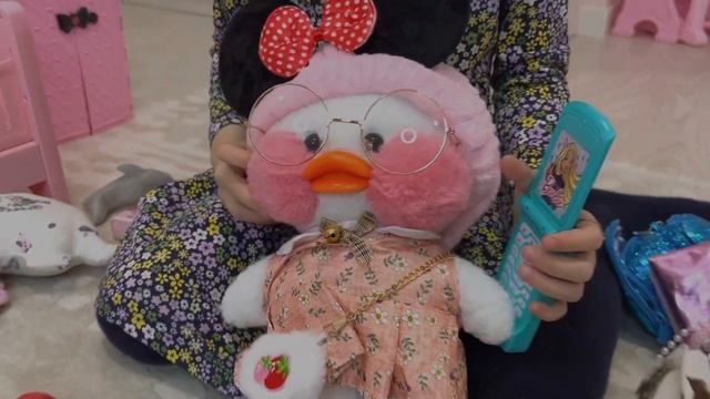 Личная комната для ЛАЛАФАНФАН? И примеряем новый костюмчик нашей уточке? смотреть онлайн