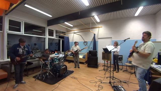 The New Destination Bluesband - Hoochie Coochie man смотреть онлайн