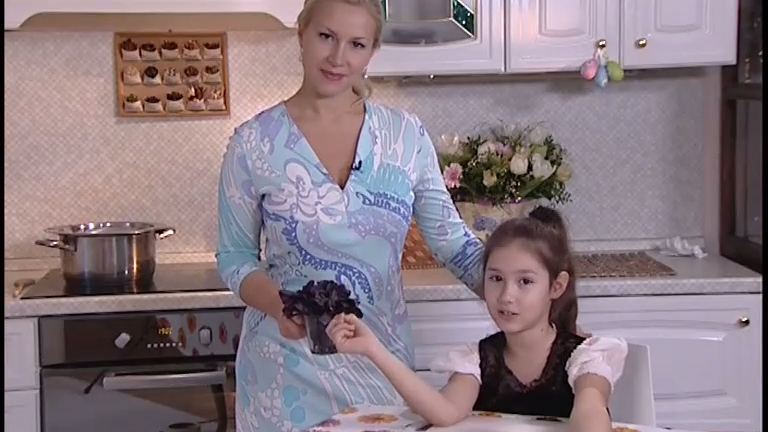 Цыпленок в базилике. Шоколадные галеты смотреть онлайн