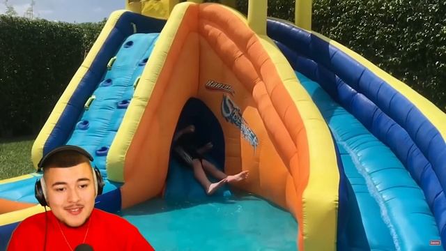 CES TOBOGGANS DOIVENT ÊTRE FERMÉS DANS LA VRAIE VIE ! Les pires Toboggans Aquatique Horreur ! смотреть онлайн