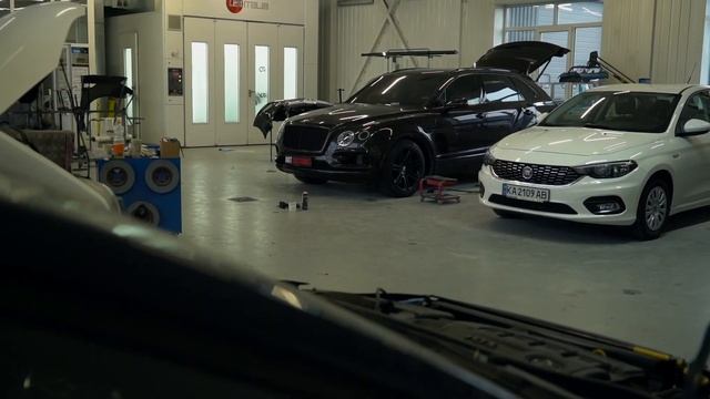 Bentley BENTAYGA смотреть онлайн
