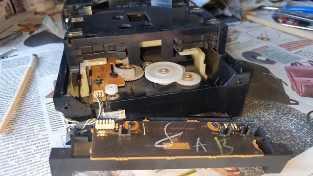 Простой ремонт cd - чейнджера Sony.№544 смотреть онлайн