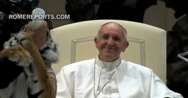 Тигрёнок и папа Римский смотреть онлайн