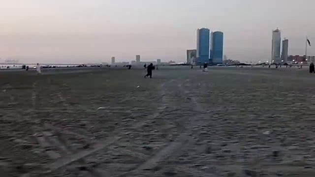 let's explore Karachi Clifton Beach in Covid-19 #Seaview with a Toddler #sunset #CliftonBeach смотреть онлайн