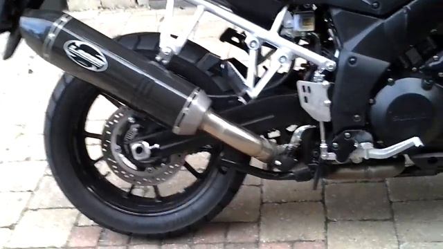 Suzuki DL 1000 model 2014 Exhaust modificatie. смотреть онлайн