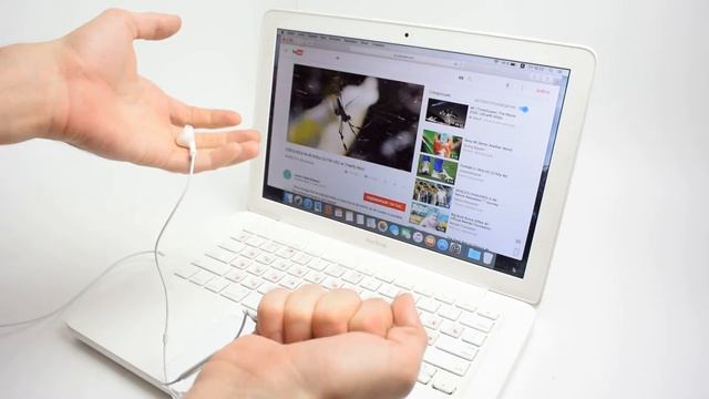 Apple MacBook 13