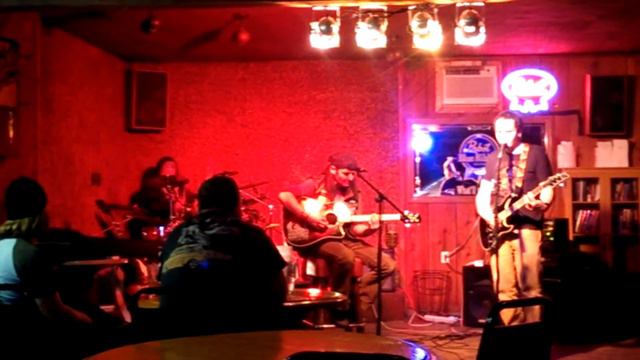 Ben Abben drums at open mic night смотреть онлайн
