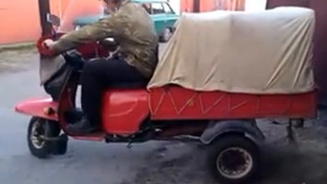 Завели Мотороллер "Муравей" после 10 лет в гараже смотреть онлайн