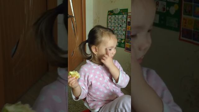 Урок, как правильно моргать))) смотреть онлайн