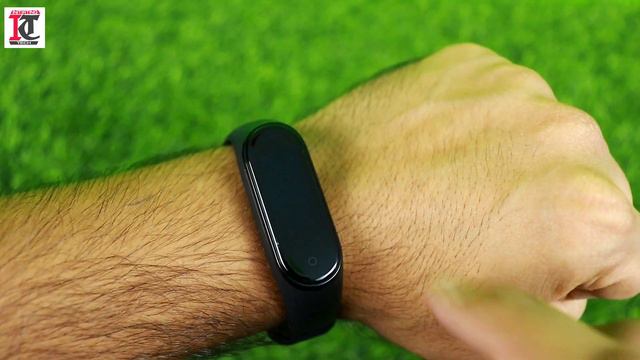 Realme Band VS MI Band 4 | Comparison & Review | WATER Test and More in Hindi India 2020. смотреть онлайн