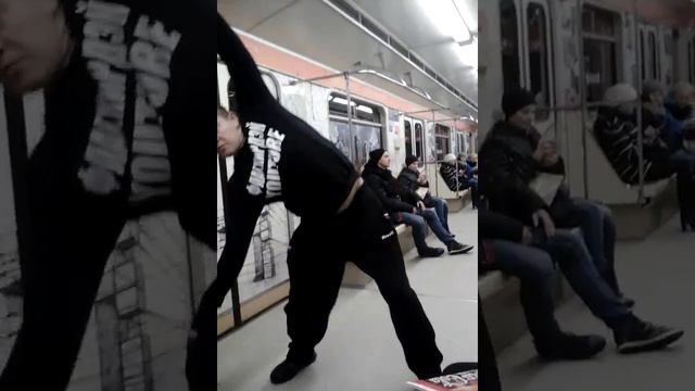 В новосибирском метро случайно смотреть онлайн