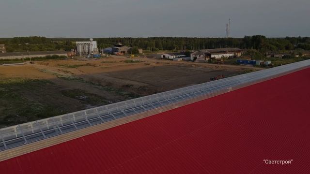 Световой конек с покрытием стекло , отличная естественная вентиляция и высокая освещенность смотреть онлайн