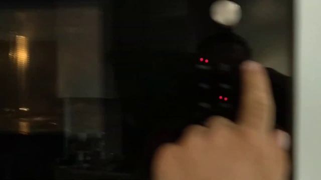 Compact disc (CD) in microwave смотреть онлайн