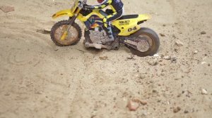 Nikko Cross Bike: гонки на радиоуправляемом мотоцикле!