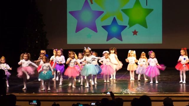 Танец "Маленькие звезды" смотреть онлайн