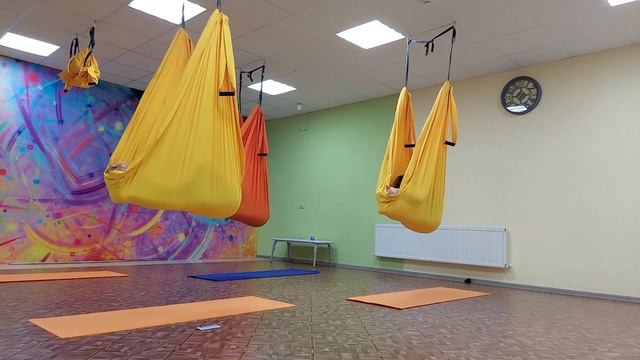 Аэройога - йога в гамаках, прогибы смотреть онлайн
