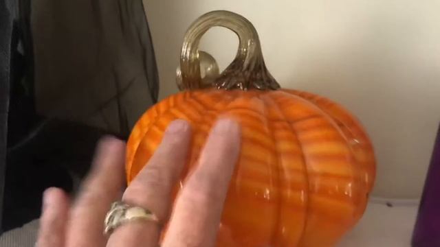 Как украшают комнаты на Хеллоуин в США. Озеро Эри. Закрытие пляжного сезона. смотреть онлайн