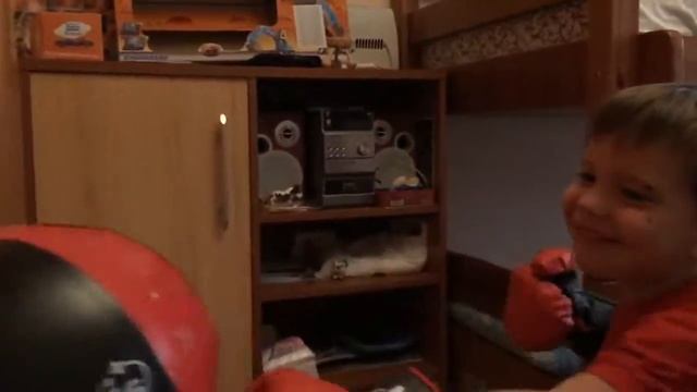Дэниел бьет грушу. Rocky Balboa :) смотреть онлайн
