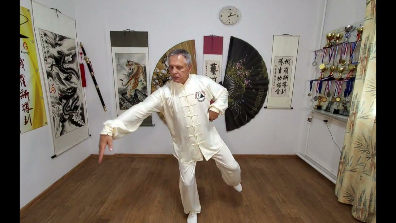 "У ЦИНЬ СИ" с доктором Бутримовым. Показательное видео для Всероссийского турнира Даоинь Яншен Гун смотреть онлайн