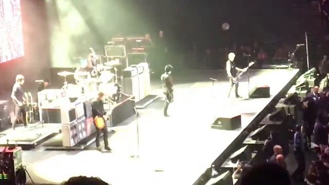 08 Green Day - Bang Bang at Oracle Arena 12/10/16 смотреть онлайн