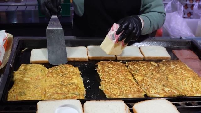 Street Toast Master Who Only Sells For 3 Hours In The Morning? Myeongdong Toast - Korean Street Foo