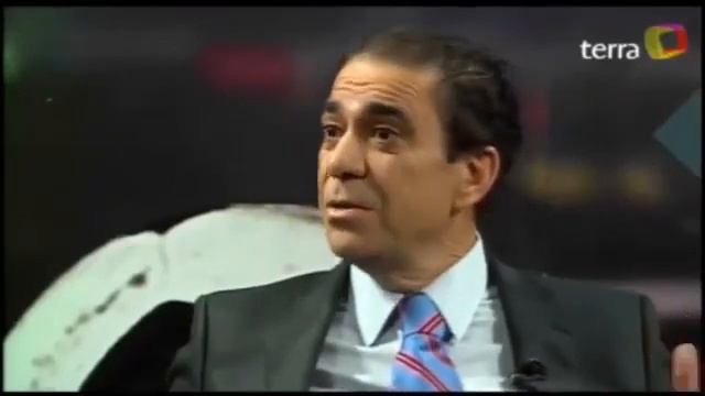 El Gurú Eduardo Bonvallet DESTRUYE a actual diputada facha Erika Olivera смотреть онлайн