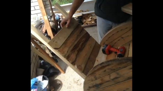 Кресло из катушки смотреть онлайн