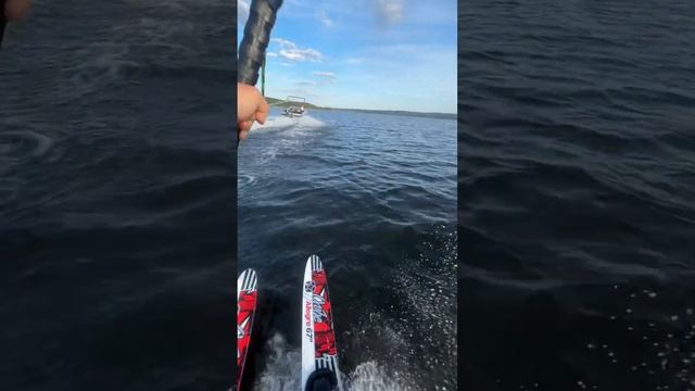 Водные лыжи + Four Winns смотреть онлайн