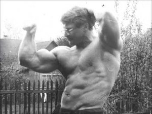 1988 г. Культуризм на даче - Георгий Зобач
