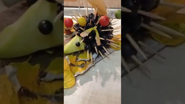 ёжик из фруктов, поделка в сад 2021 смотреть онлайн