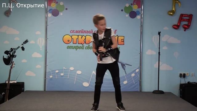Макаров Денис - The Show Must Go On смотреть онлайн
