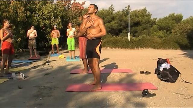 Пранаямы с вращениями (вечер). Йога Папа и Борода. Форос 2009 смотреть онлайн