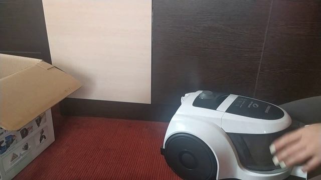 Распаковка — Пылесос Samsung SC4520 смотреть онлайн
