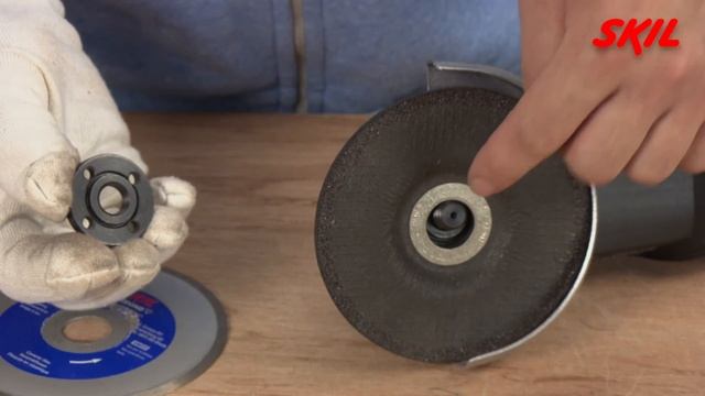 Как се сменя дискът на ъглошлайф? смотреть онлайн