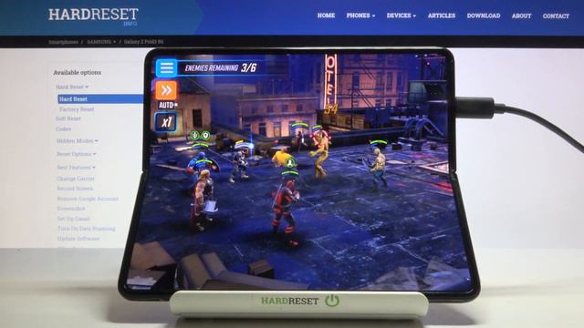 Играем на телефоне SAMSUNG Galaxy Z Fold3 5G в игру marvel strike force!!! смотреть онлайн