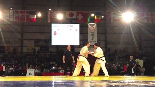 【新極真会】 European Championship2013 Heavy Weight final Dimitrov vs Vangelov SHINKYOKUSHINKAI KARATE смотреть онлайн