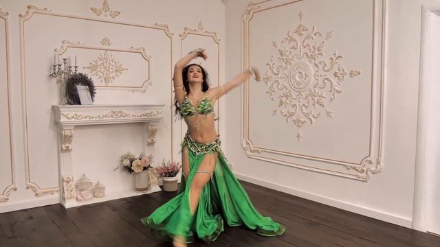 ANNA CHEPETS BELLYDANCER FROM UKRAINE / ANA BASHAAK смотреть онлайн