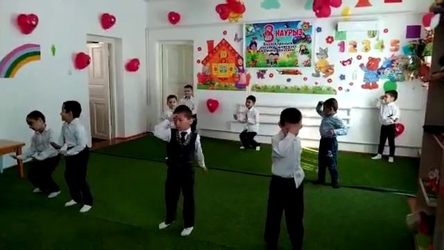 танец "Мамины гномики" смотреть онлайн