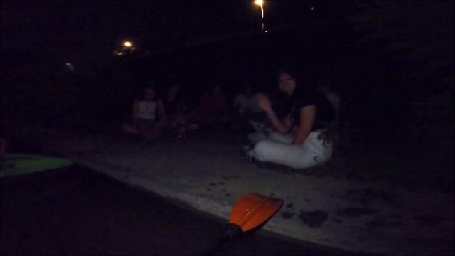 Le avventure di Pizza nel Po - Il concerto notturno gratis in kayak e l'incontro culturale bizzarro смотреть онлайн