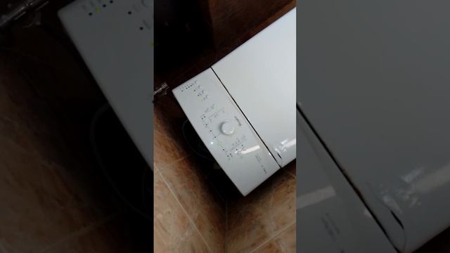 Whirlpool AWE55711R-Synthetics 60,1000RPM+Rapid wash (wheel spin) смотреть онлайн