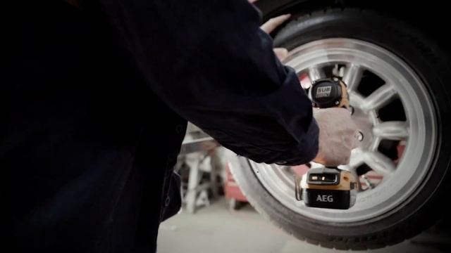 AEG’s 18V ½” Brushless Sub Compact 4-Mode Impact Wrench In Action