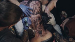 Забили спину татуировкой за 1 сеанс!!!